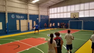 Extracurricular basquete