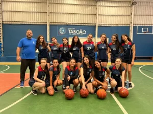 Extracurricular basquete